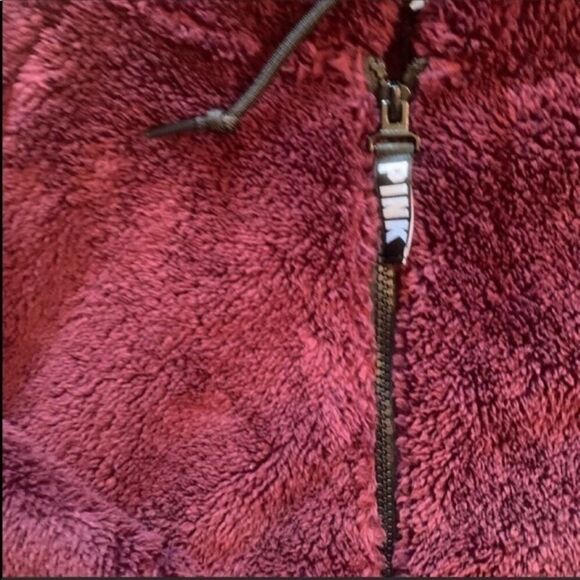 VS Pink Print Sweater - Picture 4 of 7